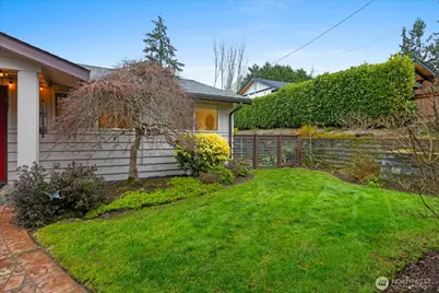 9109 221st Street SW, Edmonds, WA 98026 - Photo 33