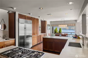 842 W Lake Sammamish Pkwy SE, Bellevue, WA 98008 - Photo 13