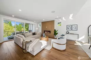 10204 NE 43rd St, Kirkland, WA 98033 - Photo 7