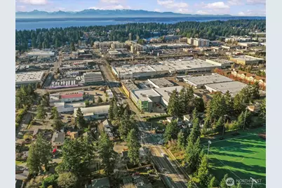 12834 Ashworth Avenue N, Seattle, WA 98133 - Photo 39