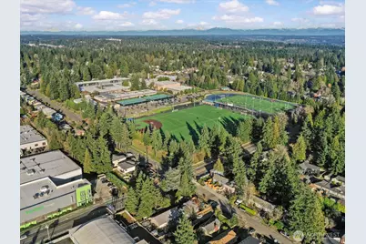 12834 Ashworth Avenue N, Seattle, WA 98133 - Photo 37