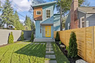 12834 Ashworth Ave N, Seattle, WA 98133 - Photo 31