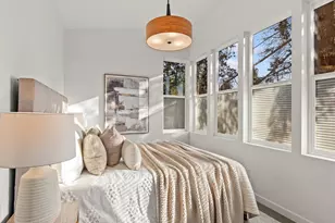 12834 Ashworth Ave N, Seattle, WA 98133 - Photo 25