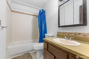 9256 Interlake Ave N, Seattle, WA 98103 - Photo 19