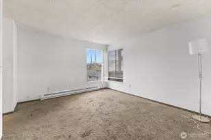 9256 Interlake Ave N, Seattle, WA 98103 - Photo 17