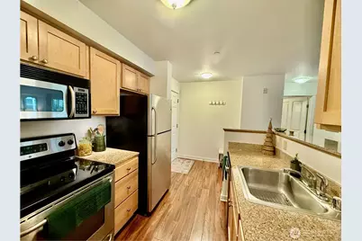 300 High School Road NE #203, Bainbridge Island, WA 98110 - Photo 3