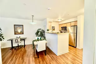 300 High School Rd NE, Bainbridge Island, WA 98110 - Photo 5