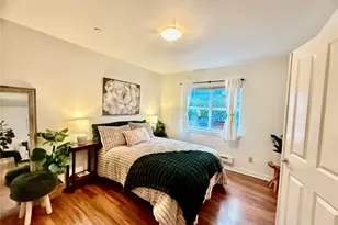 300 High School Rd NE, Bainbridge Island, WA 98110 - Photo 13