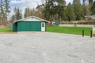 8814 274th St E, Graham, WA 98338 - Photo 27