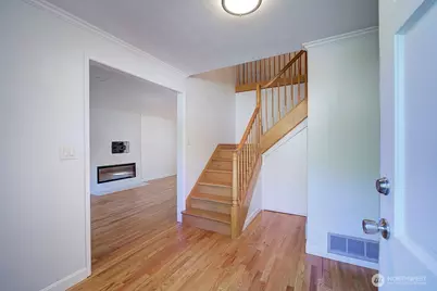 6741 81st Avenue SE, Mercer Island, WA 98040 - Photo 5