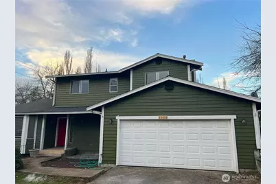 2008 Shattuck Avenue S, Renton, WA 98055 - Photo 1
