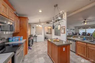 213 W Locust St, Coulee City, WA 99115 - Photo 9