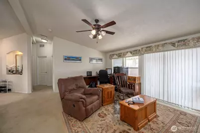 213 W Locust Street, Coulee City, WA 99115 - Photo 5