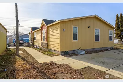 213 W Locust Street, Coulee City, WA 99115 - Photo 3