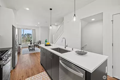 32730 Hemlock Avenue SE, Black Diamond, WA 98010 - Photo 11