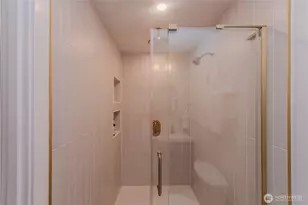 242 SW 186th St, Normandy Park, WA 98166 - Photo 19