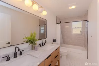 242 SW 186th Street, Normandy Park, WA 98166 - Photo 15