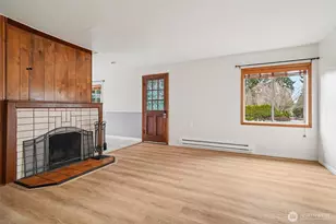 17205 Spruce Way, Lynnwood, WA 98037 - Photo 5