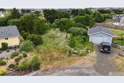 32307 H Place, Ocean Park, WA 98640 - Photo 1