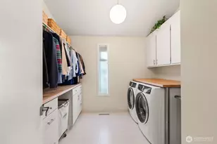 7819 175th St SW, Edmonds, WA 98026 - Photo 31