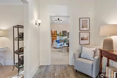 2310 N 65th Street, Seattle, WA 98103 - Photo 15
