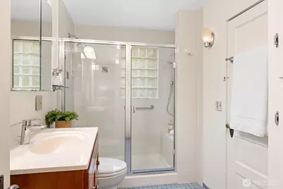 2310 N 65th Street, Seattle, WA 98103 - Photo 17