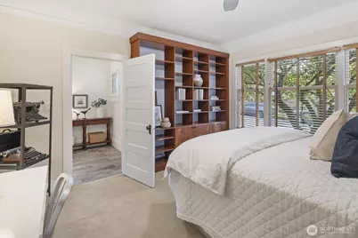 2310 N 65th Street, Seattle, WA 98103 - Photo 13