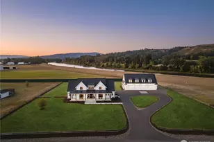 370 Tulip Ln, Woodland, WA 98674 - Photo 7