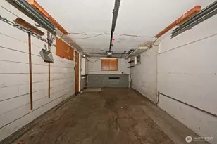8222 38th Ave NE, Seattle, WA 98115 - Photo 29