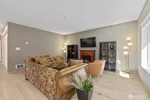 1981 24th Ave NE, Issaquah, WA 98029 - Photo 3