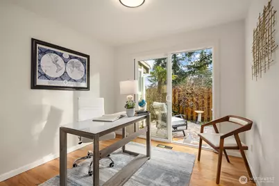 16042 Lake Hills Boulevard, Bellevue, WA 98008 - Photo 15