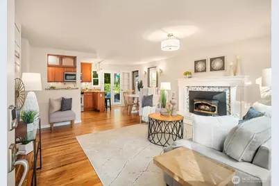 16042 Lake Hills Boulevard, Bellevue, WA 98008 - Photo 3