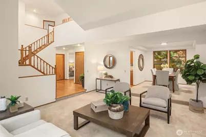 22116 NE 10th Place, Sammamish, WA 98074 - Photo 5