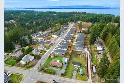 15928 56th Avenue W, Edmonds, WA 98026 - Photo 17