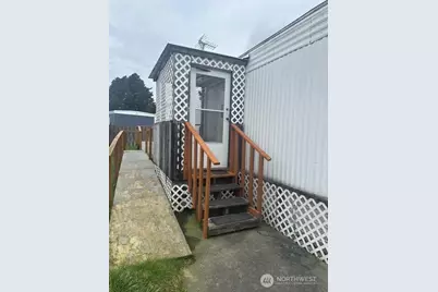 700 NW Crosby Avenue #106, Oak Harbor, WA 98277 - Photo 5