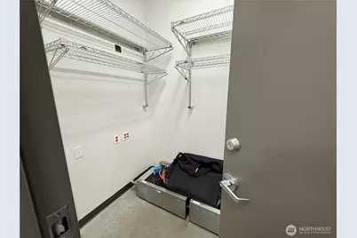 2021 Freeway Drive, Mount Vernon, WA 98273 - Photo 11