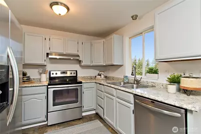 28708 235th Avenue SE, Maple Valley, WA 98038 - Photo 11