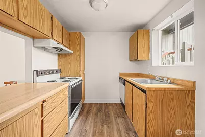 3322 I Street #F202, Auburn, WA 98002 - Photo 5