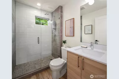 2113 6th Ave W #B, Seattle, WA 98119 - Photo 23