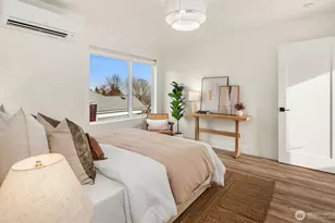 2113 6th Ave W, Seattle, WA 98119 - Photo 15