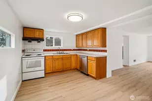 23907 60th Ave W, Mountlake Terrace, WA 98043 - Photo 11