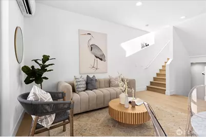 12044 Hiram Place NE #A, Seattle, WA 98125 - Photo 5