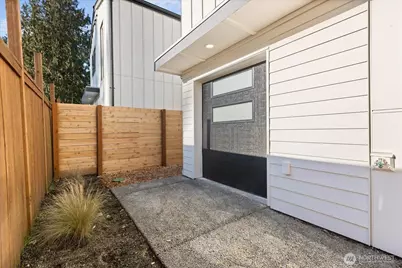 12044 Hiram Place NE #A, Seattle, WA 98125 - Photo 19