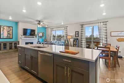 932 121st Avenue SE, Lake Stevens, WA 98258 - Photo 13