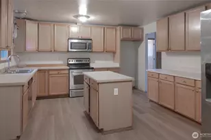 3711 S Chicago St, Seattle, WA 98118 - Photo 3