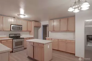 3711 S Chicago St, Seattle, WA 98118 - Photo 7