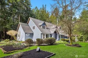 14440 Sunrise Drive NE, Bainbridge Island, WA 98110 - Photo 3