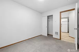 427 Oak Hill Ln, Burlington, WA 98233 - Photo 15