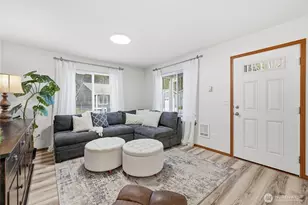 427 Oak Hill Ln, Burlington, WA 98233 - Photo 5