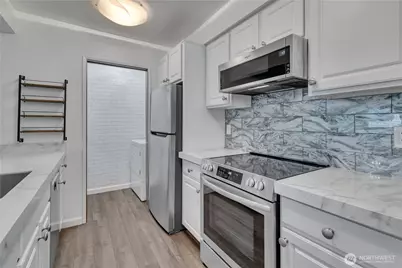 21925 7th Avenue S #A103, Des Moines, WA 98198 - Photo 11